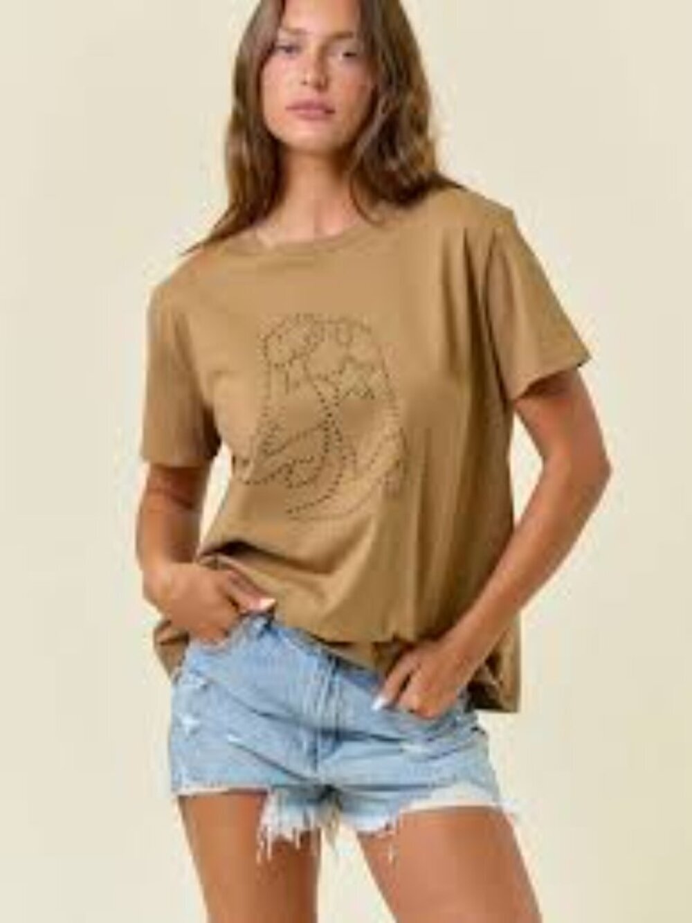 NWT Doe and Rae Tan Graphic Tee with metallic hotfix studs Boots Design Small